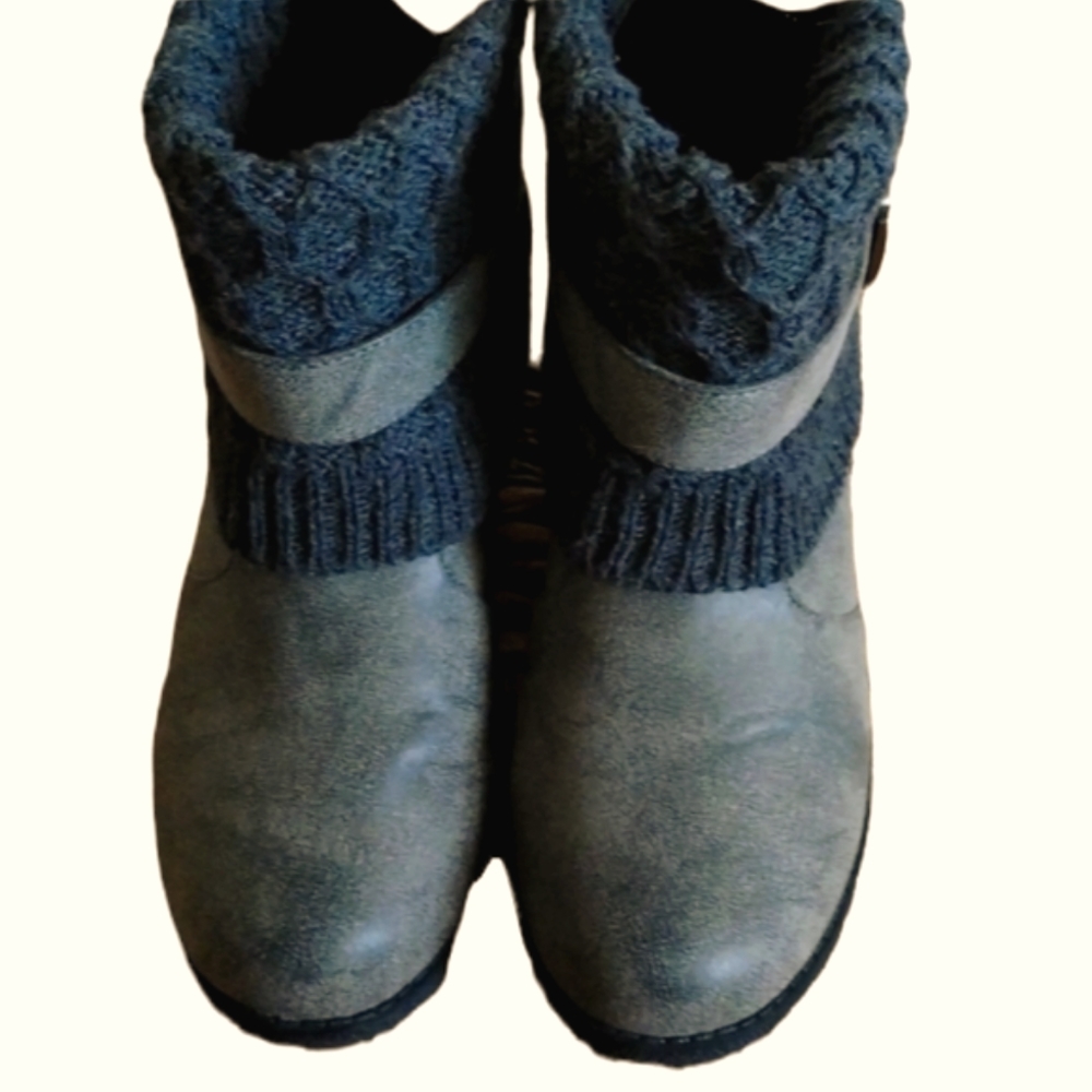 mukluk gray knit dress or casual ankle boots
